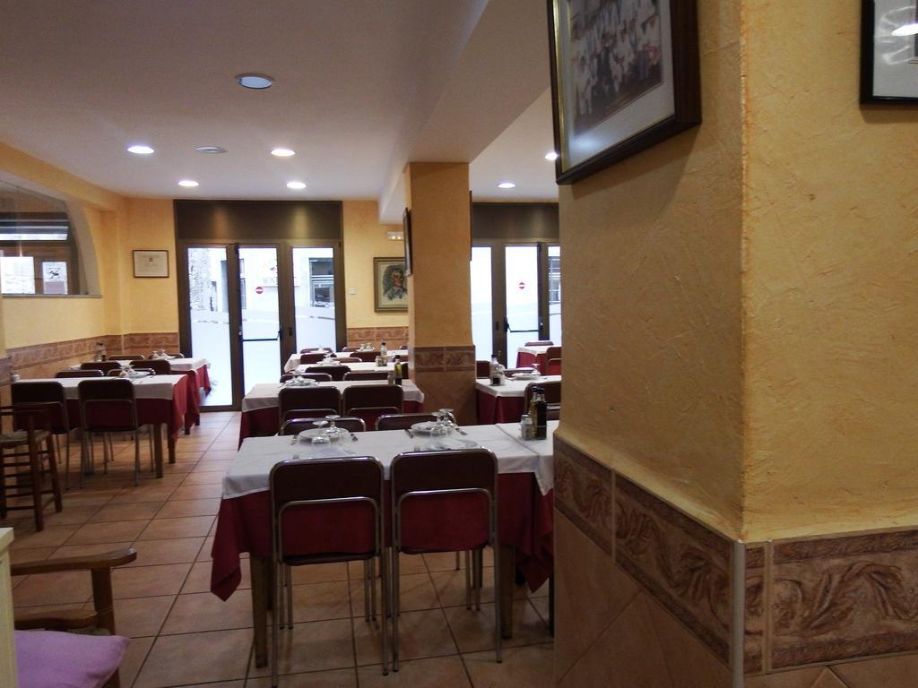 Apartamentos Fonda Finet Sant Felíu de Pallarols 외부 사진